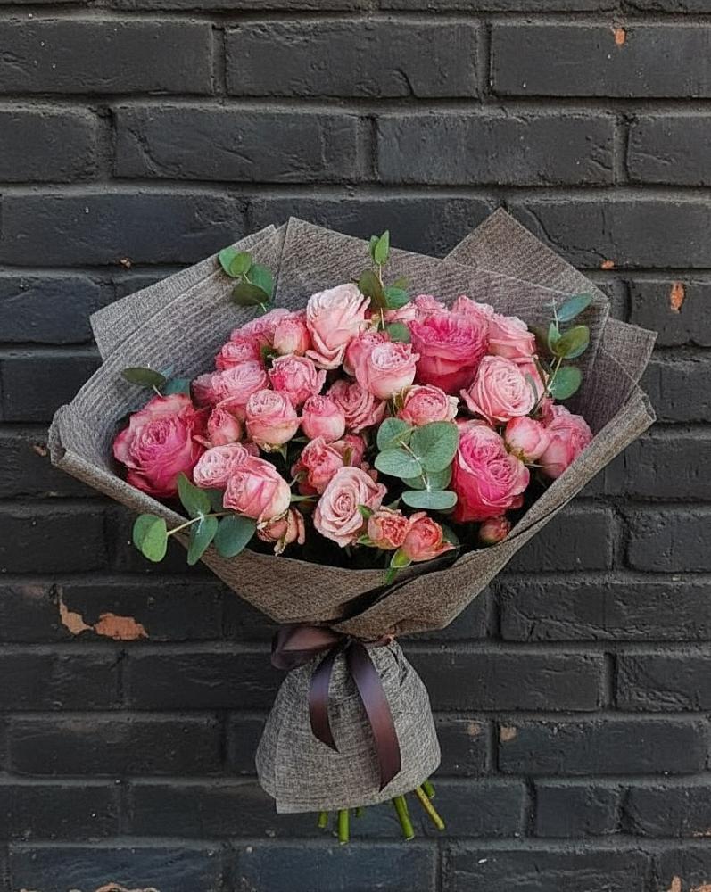 Букет цветов из: Розы в Среднеколымске