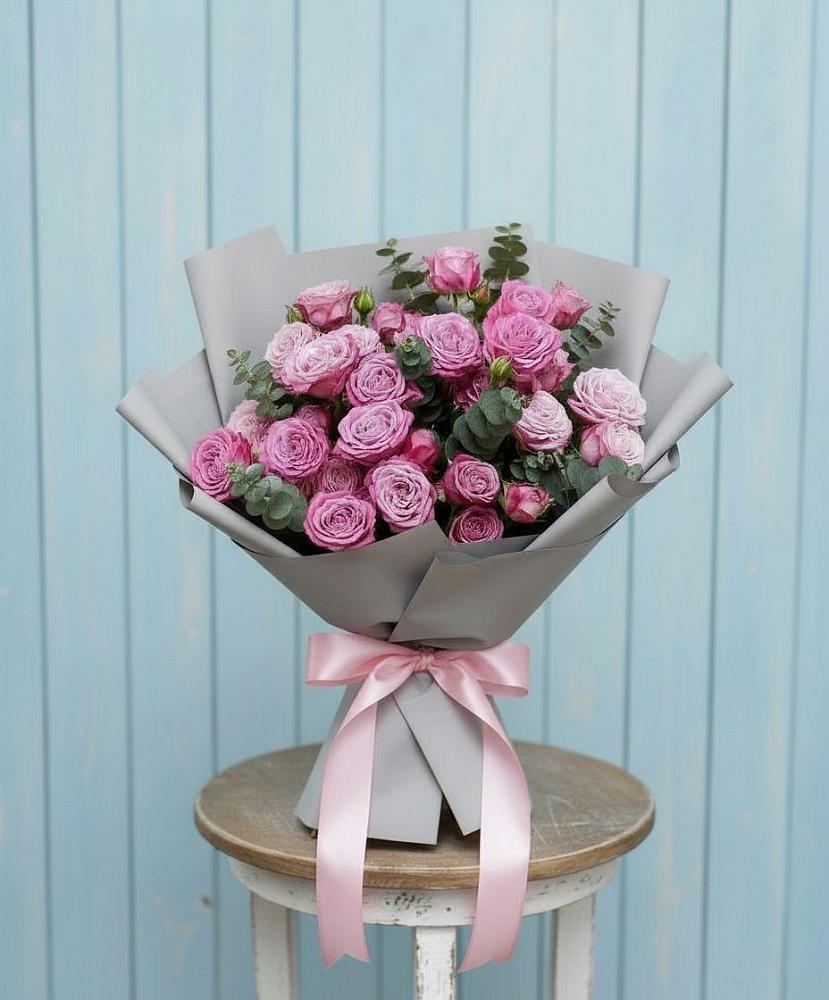 Букет цветов из: Розы в Среднеколымске