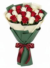 Букет Микс из красных и белых роз #REPLACE_PRED# Среднеколымске