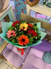Букет цветов из:  Герберы, Хризантемы и Альстромерии #REPLACE_PRED# Среднеколымске