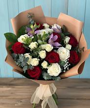 Букет цветов из:  Розы и Альстромерии #REPLACE_PRED# Среднеколымске