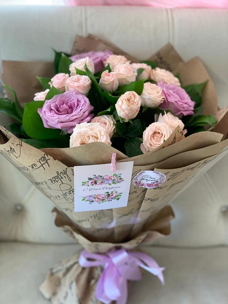 Букет цветов из: Розы в Среднеколымске