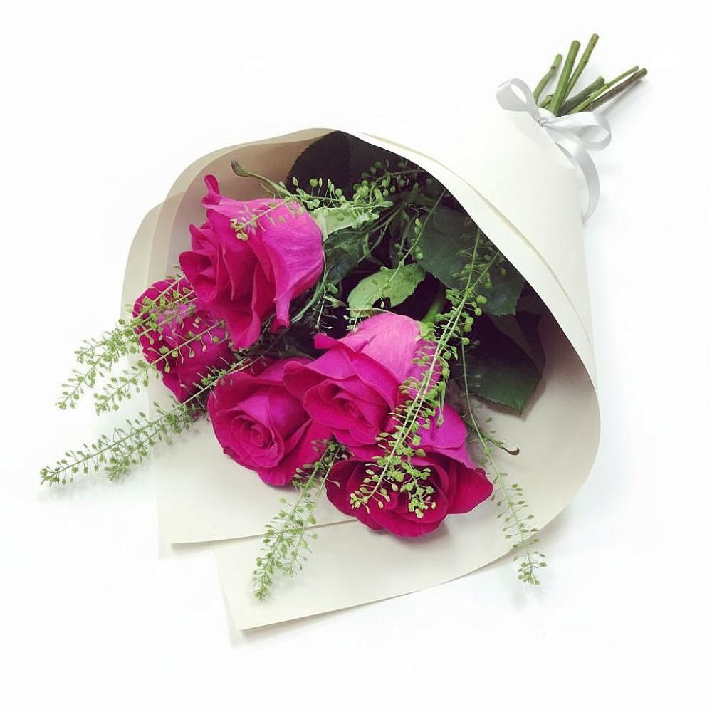 Букет цветов из: Розы в Среднеколымске