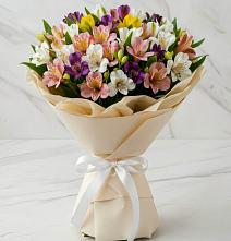 Букет цветов из:  Альстромерии в Среднеколымске