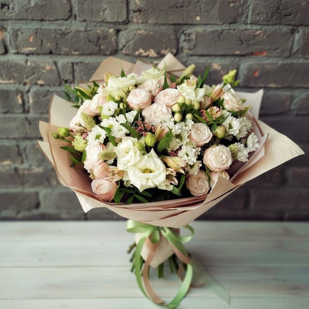 Букет цветов из: Альстромерии, Розы и Хризантемы в Среднеколымске