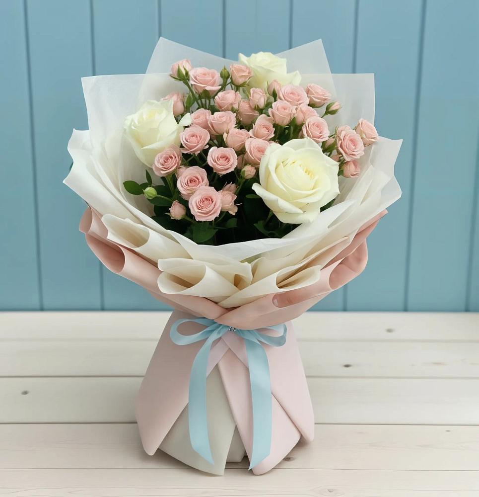 Букет цветов из: Розы в Среднеколымске