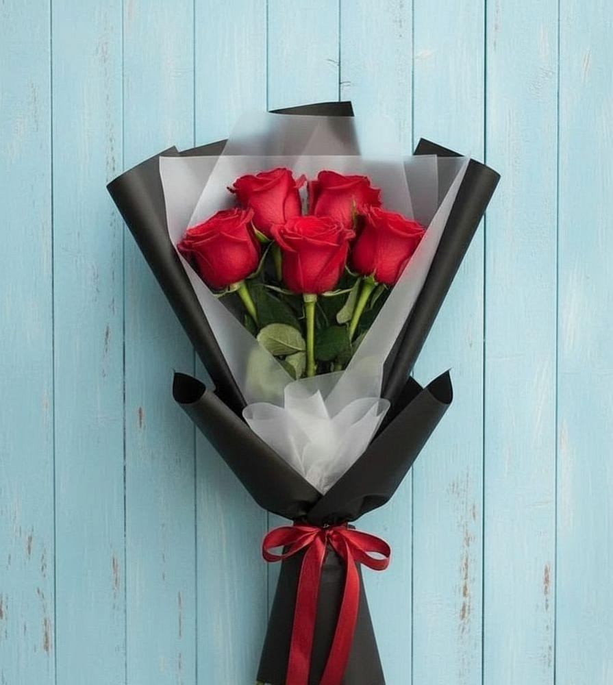 Букет цветов из: Розы в Среднеколымске