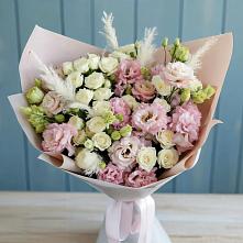 Букет цветов из:  Альстромерии и Розы в Среднеколымске